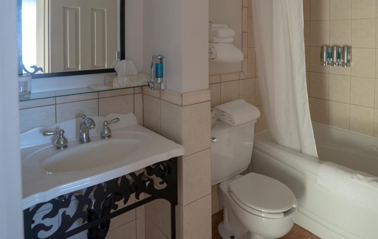 Hotel Le Francis Ню Ричмънд Екстериор снимка